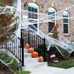 300g Spider Web, 100 Fake Spiders, Covers 1500 sq ft
